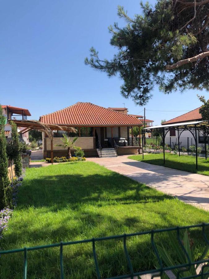 Guest House Costa 2 Karianí Екстериор снимка