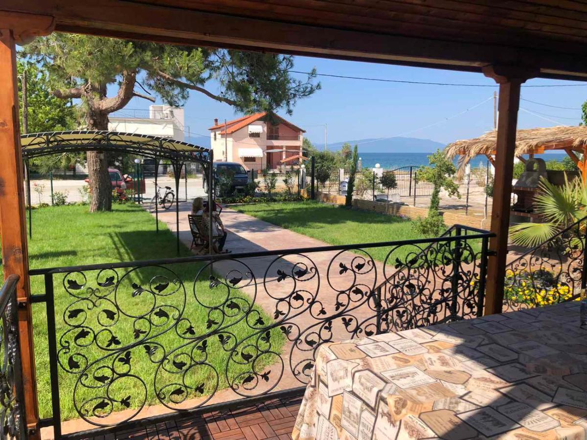 Guest House Costa 2 Karianí Екстериор снимка